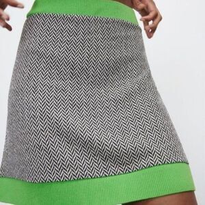 NWOT Zara Knit Black White Chevron Lime Green Trim Mini Skirt -